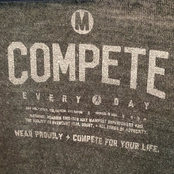 Gray Workout Tank Top size M - Picture 4 of 6